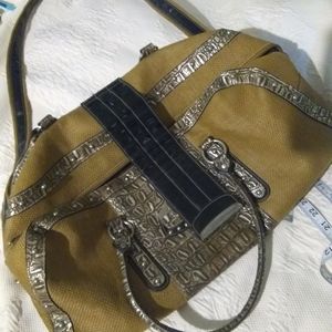 Find bag. Mustard 22x12 approximately